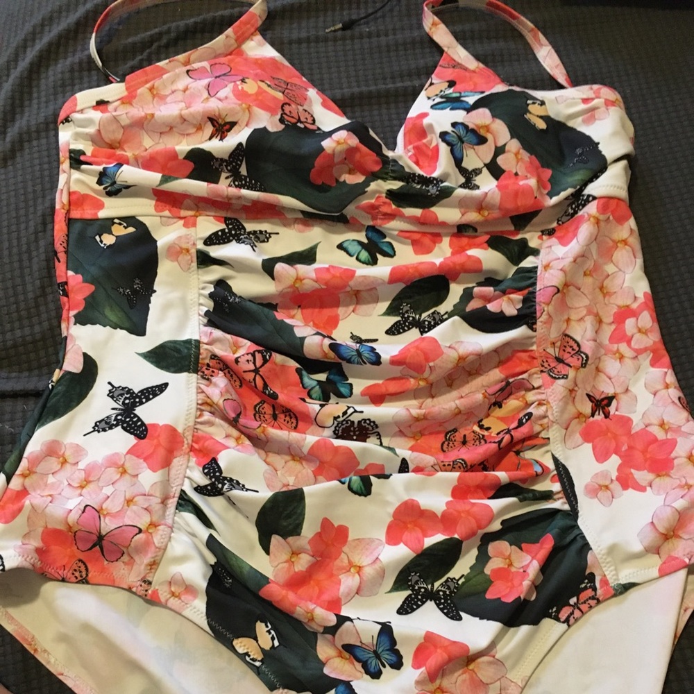 EUC Sheshow swim suit XXL floral pattern